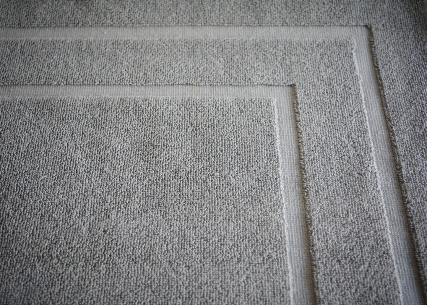 100% Ring Spun Cotton Bath Rug in Grey color