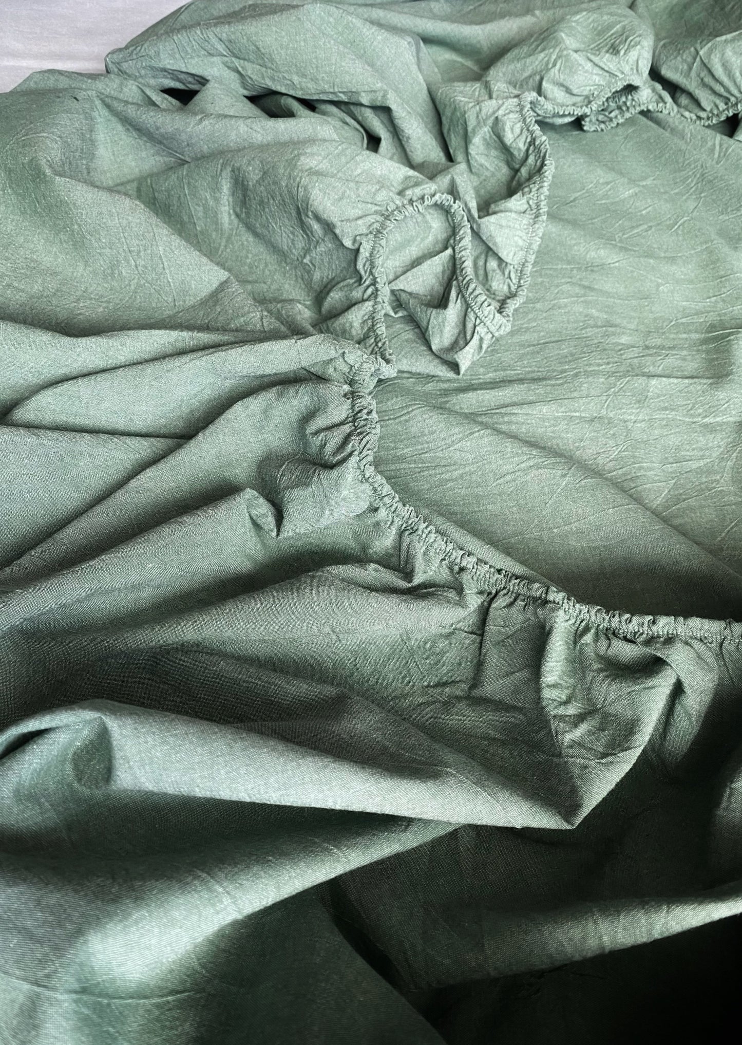Fitted Sheets, King size in Verdant Valley Green color