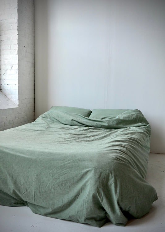 King/Cali King Cotton Duvet cover Set in Verdant Valley (Green) color