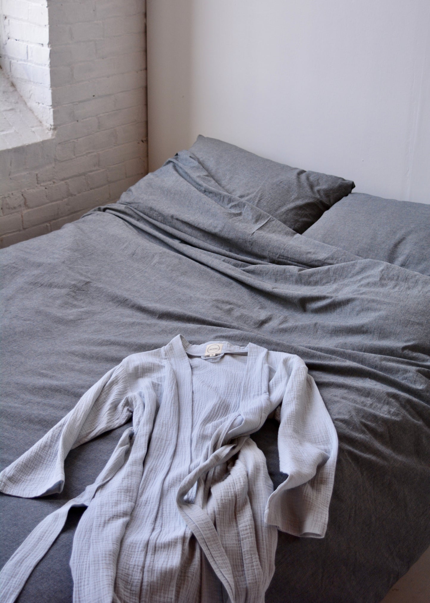 King/Cali King Cotton Duvet cover Set in Graphite (Grey) color